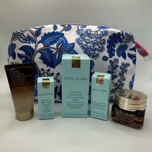 Estée Lauder 6 piece Beauty Set ~ New ~ Includes 2 Full Sized Popular Favorites